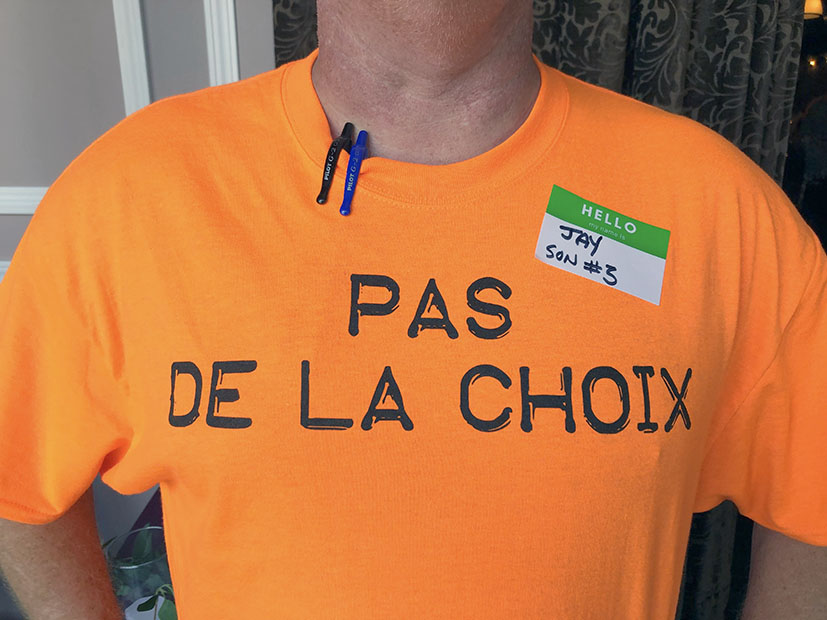 T-shirt with deliberate incorrect French wording worn by Jno Cook's family members at his Celebration, Chicago, 2019